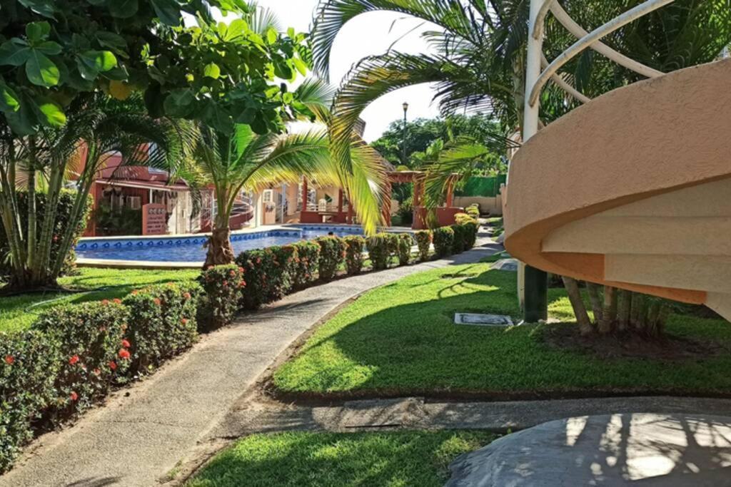 Ixtapa Al Mejor Precio, "Casa Las Conchas" シワタネホ エクステリア 写真
